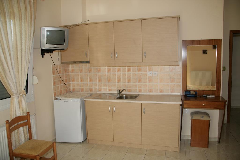 Elanthi Hostel Kastoria Chambre photo