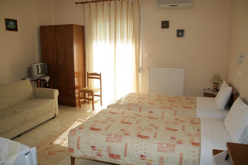 Elanthi Hostel Kastoria Extérieur photo