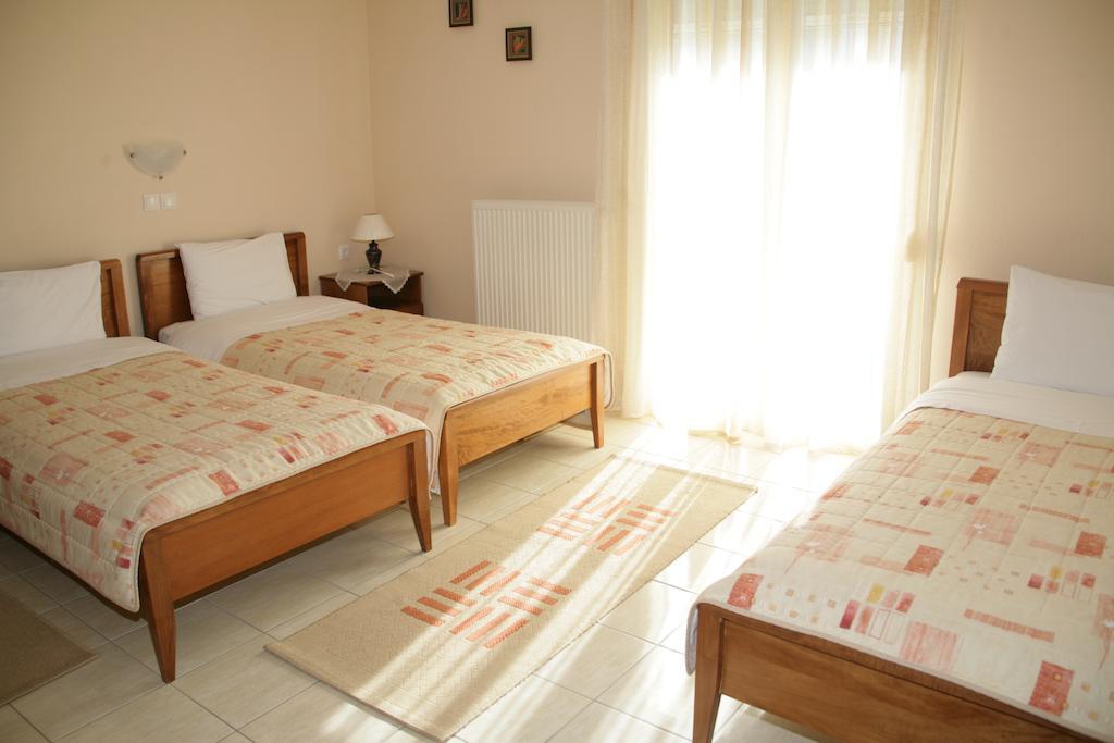 Elanthi Hostel Kastoria Chambre photo