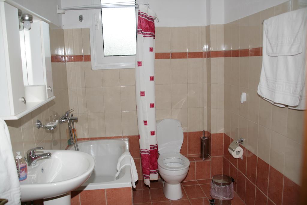 Elanthi Hostel Kastoria Extérieur photo